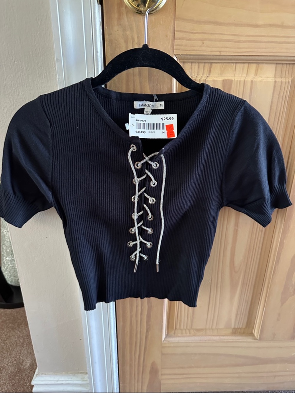 Black Ribbed Lace-Up Crop Top - AMMODe